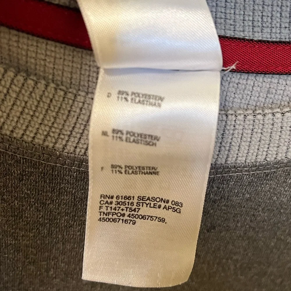 The North Face Mens Gray VaporWick Long Sleeve Shirt base layer Size Medium